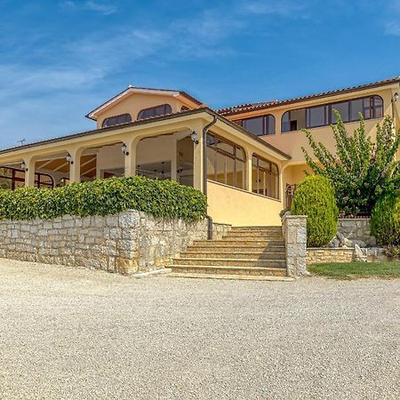Cottage Nilda I Musalez Ngoại thất bức ảnh